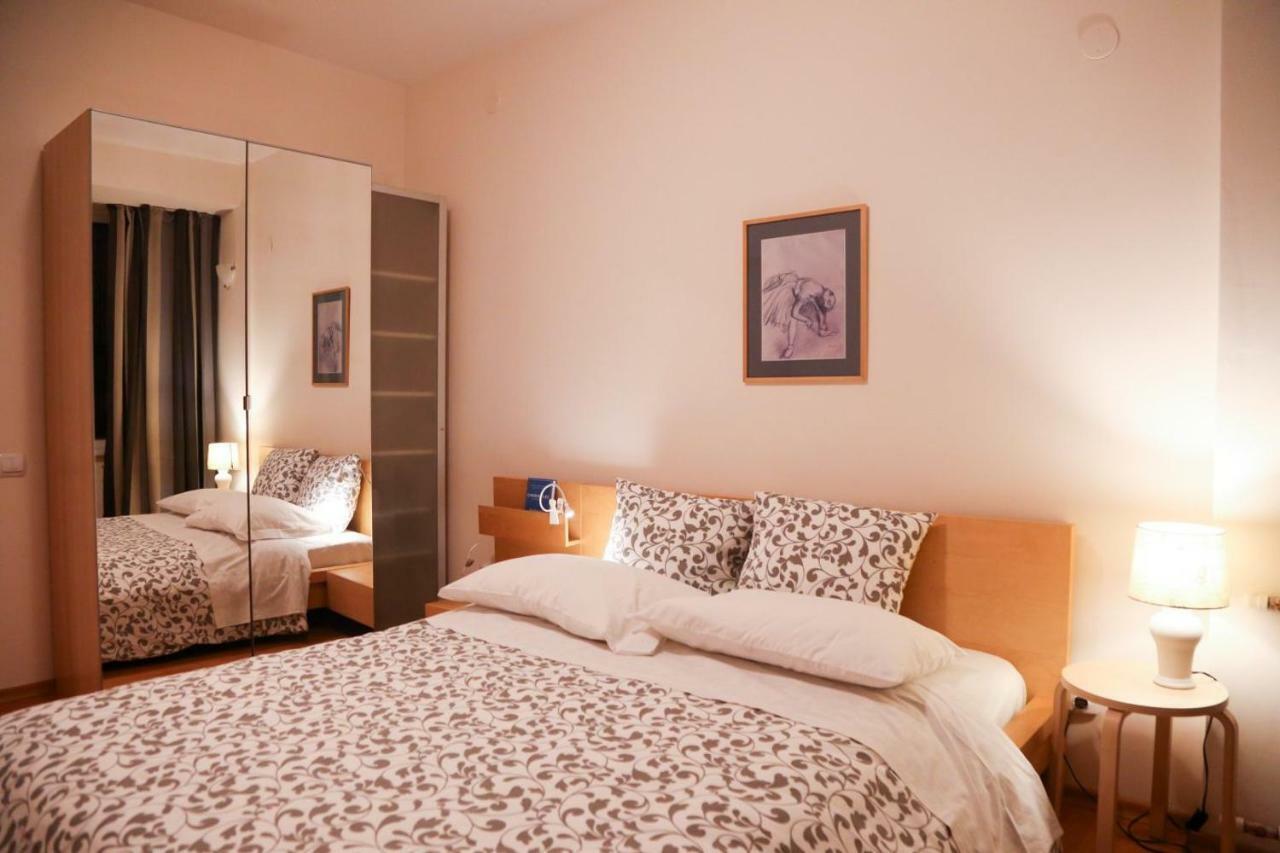 Eva Twin Apartments Бухарест Екстер'єр фото